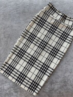 Classic Stretchy Plaid Pencil Midi Skirt